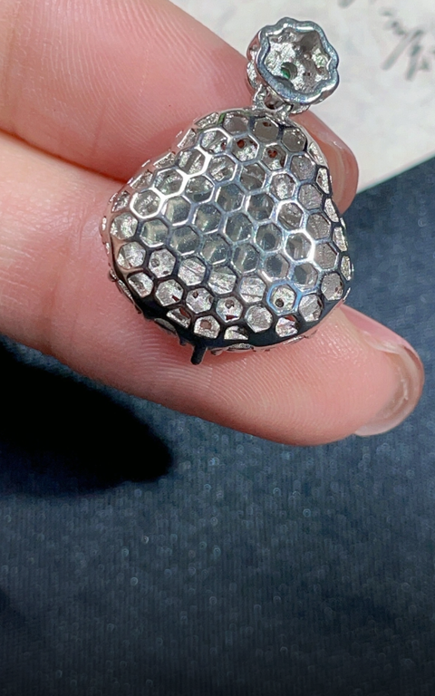 古玩玉器翡翠鑲嵌“佛公掛件”拍賣，當(dāng)前價(jià)格598元