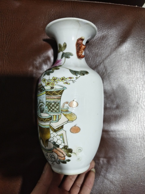 古玩陶瓷晚清淺降彩名家博古圖瓶真品鑒賞圖