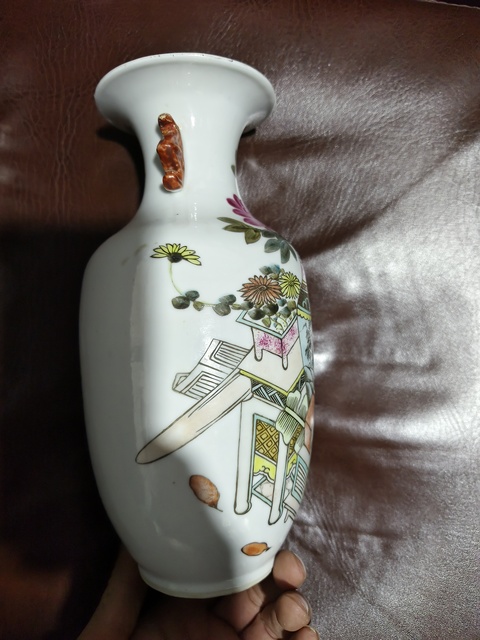 古玩陶瓷晚清淺降彩名家博古圖瓶真品鑒賞圖