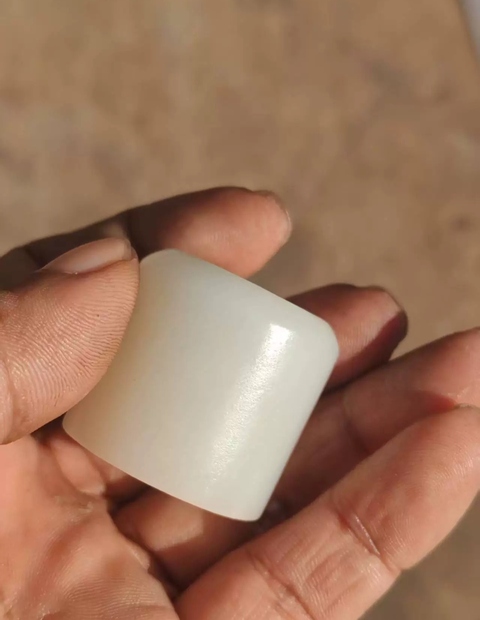 古玩玉器和田白玉扳指真品鑒賞圖