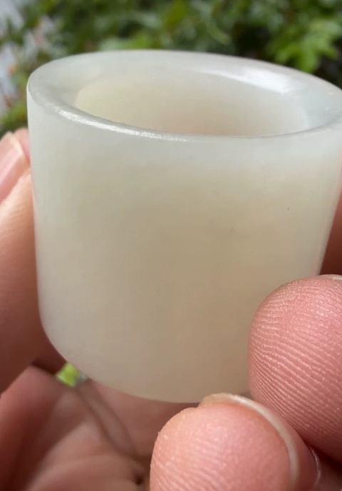 古玩玉器和田白玉扳指真品鑒賞圖