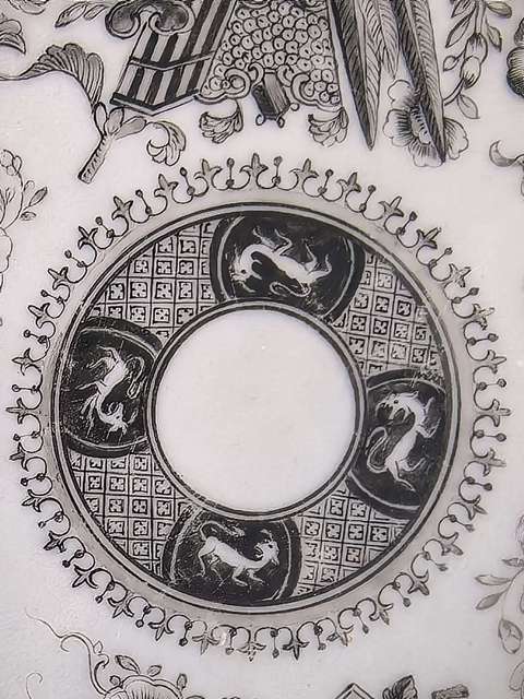 古玩陶瓷清代乾隆時(shí)期墨彩描金花卉紋溫盤(pán)拍賣，當(dāng)前價(jià)格2888元