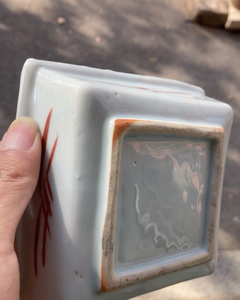 古玩陶瓷日本明治紅綠彩花卉紋四方盤真品鑒賞圖