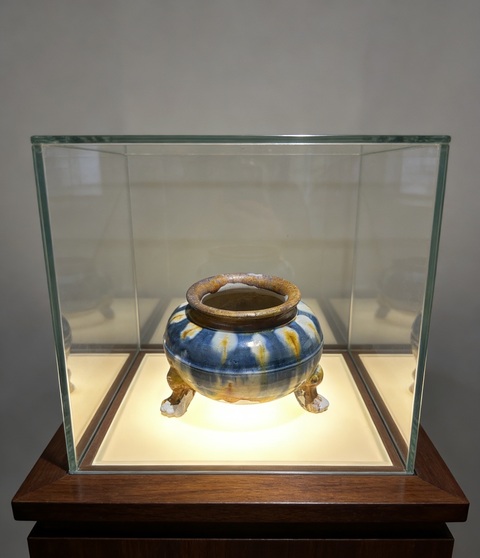 古玩陶瓷唐·三彩掛藍(lán)三足爐拍賣，當(dāng)前價(jià)格85000元