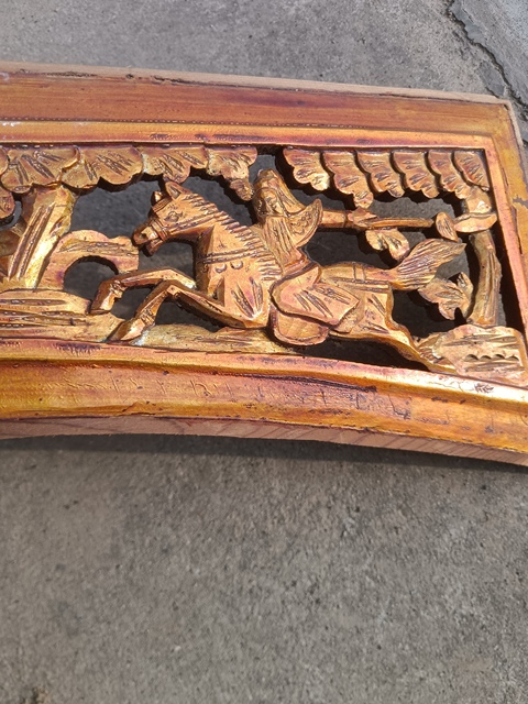 古玩雜項民國：戲曲刀馬人物鏤空木雕花板一片拍賣，當前價格84元