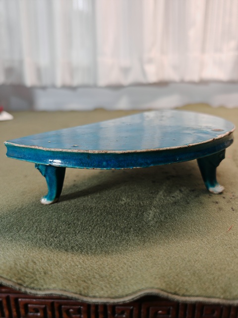 古玩陶瓷孔雀藍釉半圓書幾真品鑒賞圖