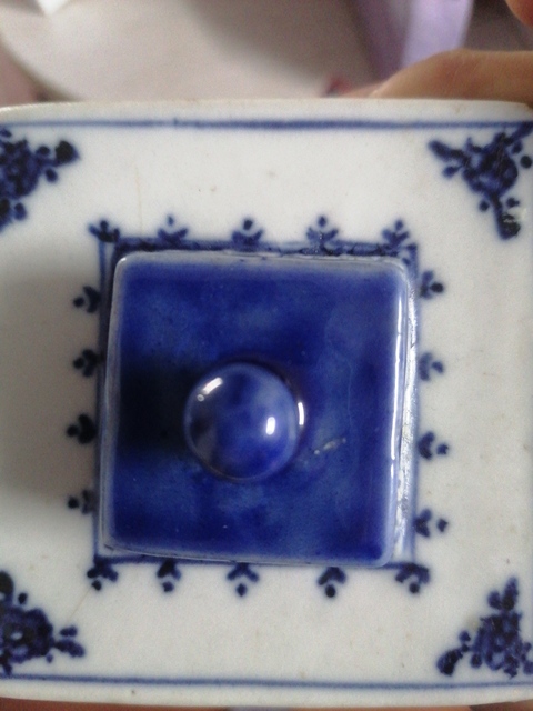 古玩陶瓷青花人物四方茶壺拍賣，當前價格100元