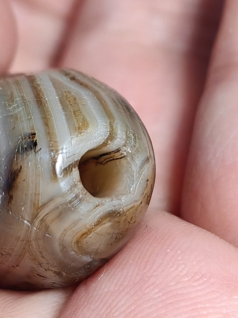 古玩玉器纏絲瑪瑙珠真品鑒賞圖