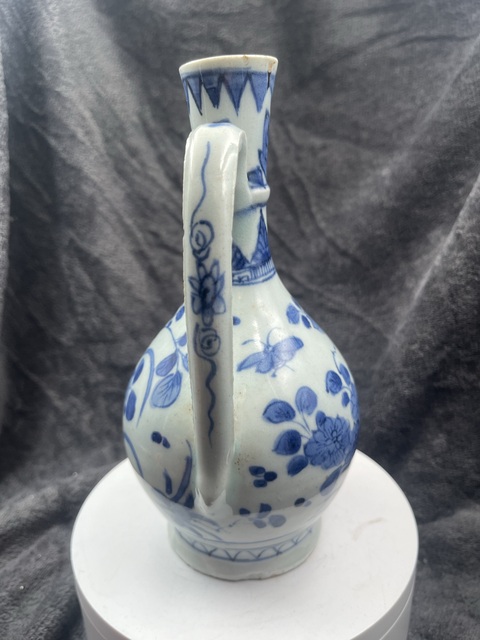 古玩陶瓷青花花卉紋執(zhí)壺拍賣，當(dāng)前價(jià)格12888元