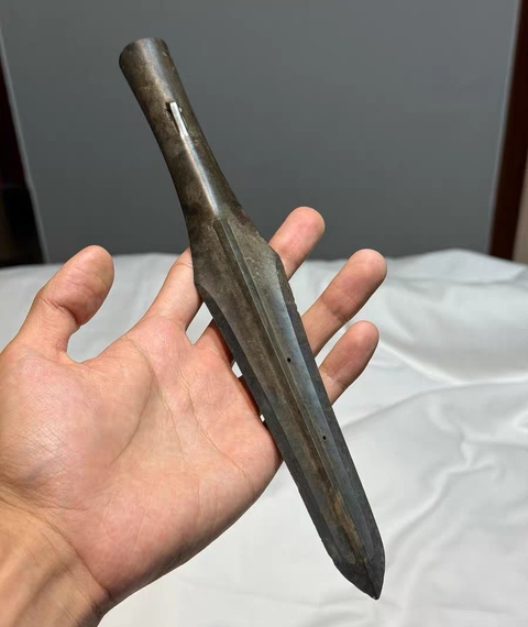 古玩銅器銅矛真品鑒賞圖