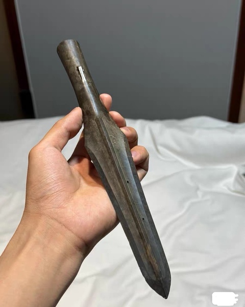 古玩銅器銅矛真品鑒賞圖