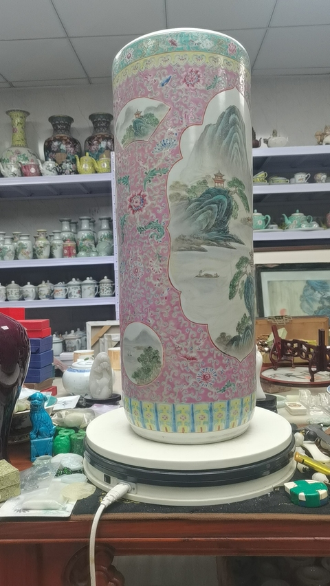 古玩陶瓷七八十年代 粉彩山水紋筒瓶真品鑒賞圖
