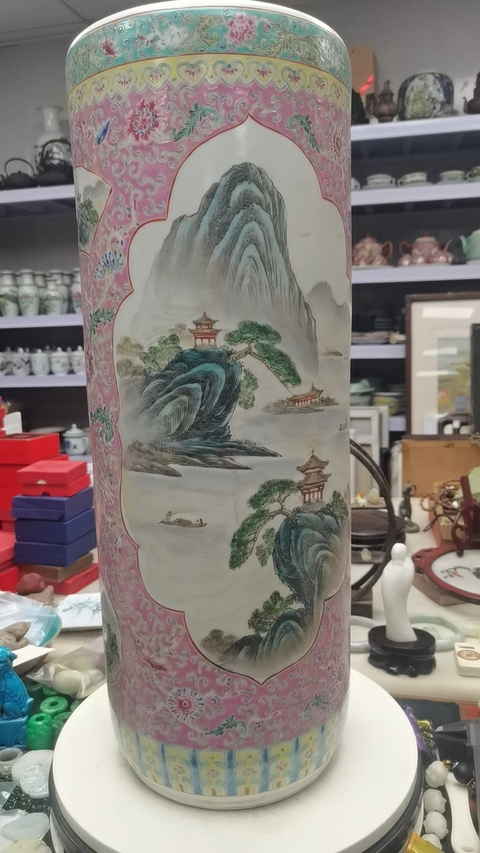 古玩陶瓷七八十年代 粉彩山水紋筒瓶真品鑒賞圖