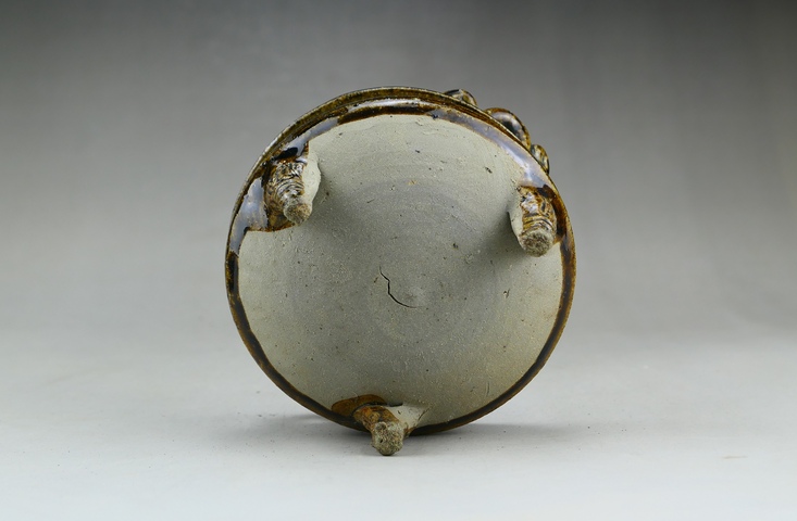 古玩陶瓷精品:明末清初青釉雙耳三獸足香爐（文房雅器拍賣，當前價格1200元