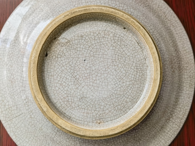古玩陶瓷哥釉紋盤真品鑒賞圖