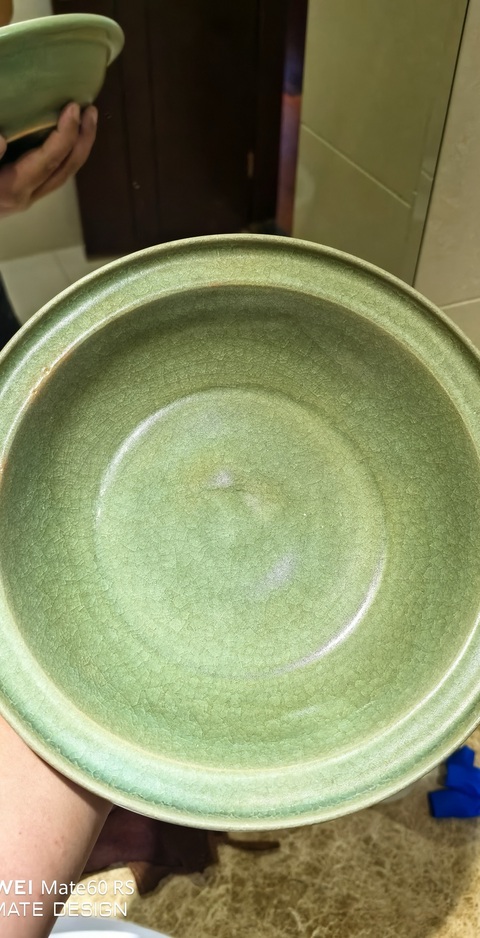 古玩陶瓷元代龍泉窯青瓷盤真品鑒賞圖