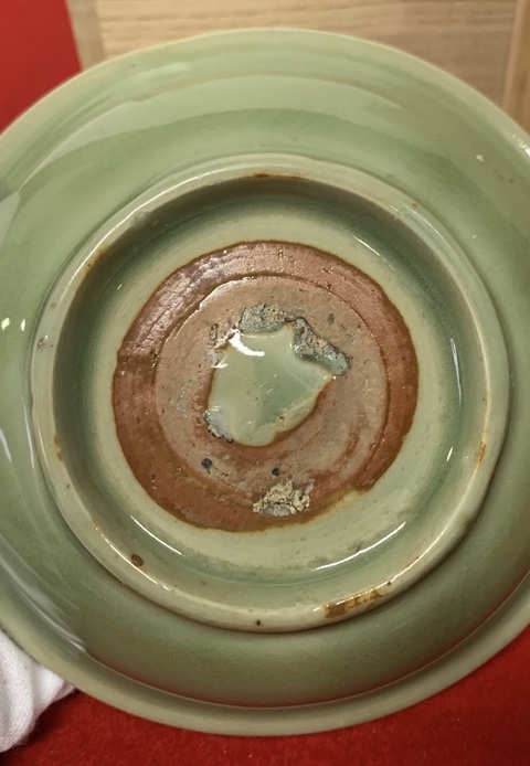 古玩陶瓷元代龍泉窯印花盤真品鑒賞圖