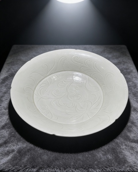 古玩陶瓷北宋·定窯盤拍賣，當(dāng)前價(jià)格500000元