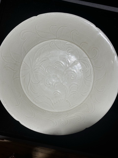 古玩陶瓷北宋·定窯盤拍賣，當(dāng)前價(jià)格500000元