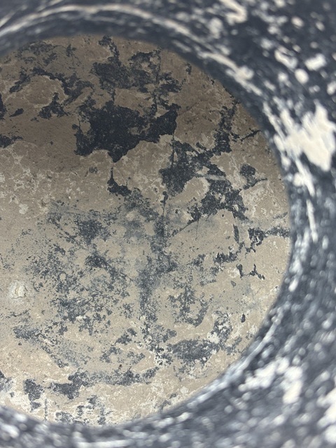 古玩陶瓷龍山文化·龍紋四足尊拍賣(mài)，當(dāng)前價(jià)格200000元