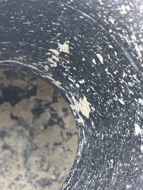 古玩陶瓷龍山文化·龍紋四足尊拍賣(mài)，當(dāng)前價(jià)格200000元