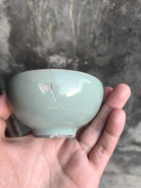 古玩陶瓷館藏級珍品南宋龍泉官窯青瓷芒口盞拍賣，當前價格9998元