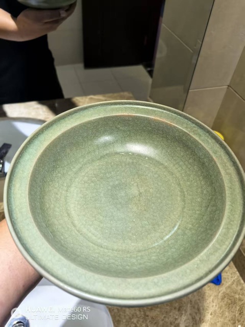 古玩陶瓷元代龍泉窯青瓷盤真品鑒賞圖