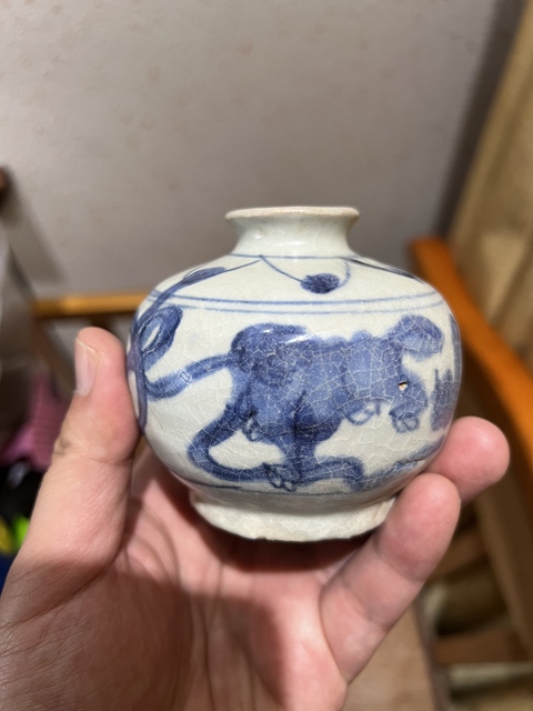 古玩陶瓷青花獅子繡球圖罐真品鑒賞圖