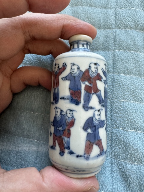 古玩陶瓷清中晚期青花釉里紅嬰戲圖鼻煙壺真品鑒賞圖