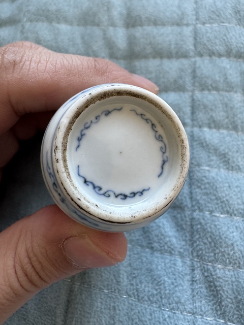 古玩陶瓷清中晚期青花釉里紅嬰戲圖鼻煙壺真品鑒賞圖