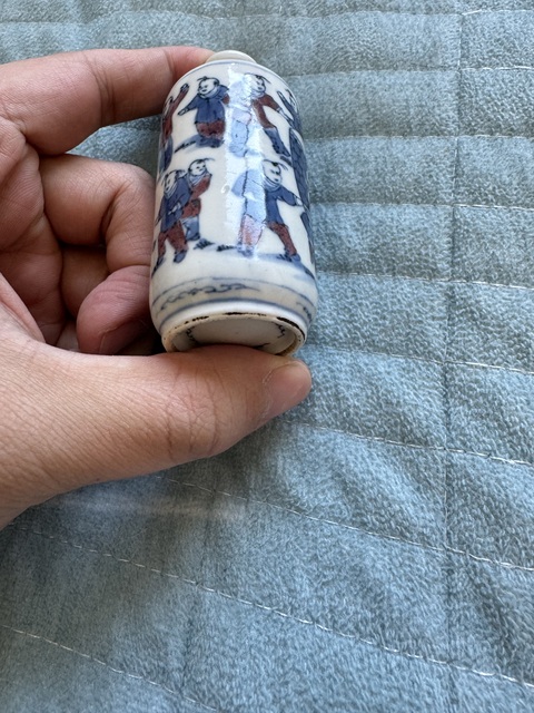 古玩陶瓷清中晚期青花釉里紅嬰戲圖鼻煙壺真品鑒賞圖