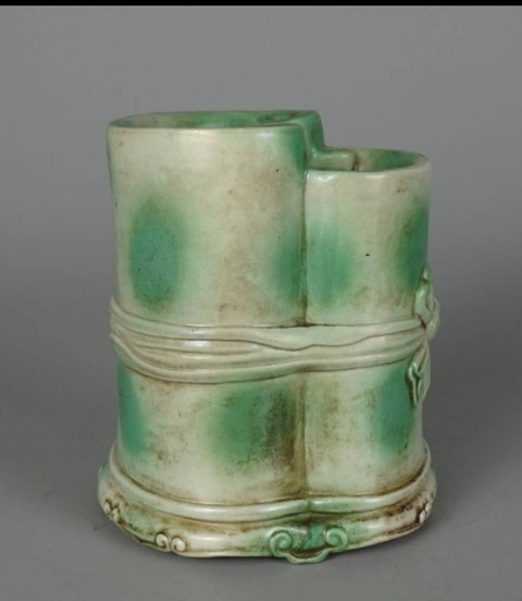 古玩陶瓷瓷筆筒真品鑒賞圖