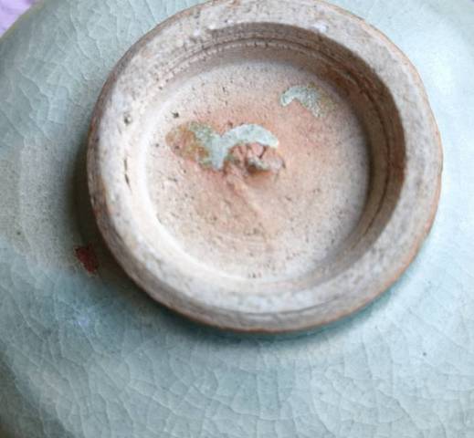 古玩陶瓷龍泉窯青釉碗真品鑒賞圖