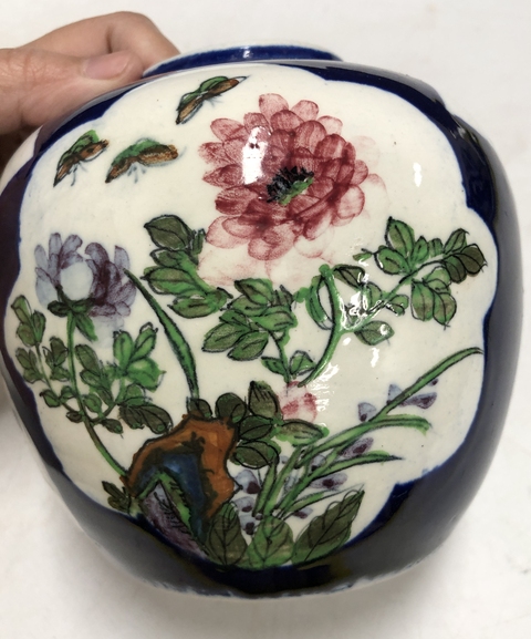 古玩陶瓷民國·藍(lán)釉開窗粉彩花卉紋罐拍賣，當(dāng)前價格1699元