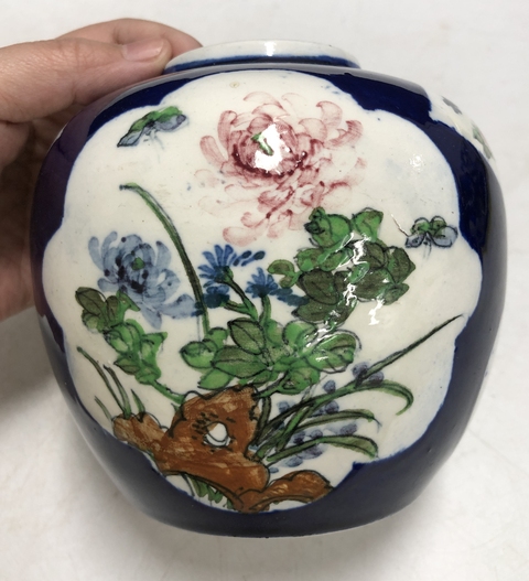 古玩陶瓷民國·藍(lán)釉開窗粉彩花卉紋罐拍賣，當(dāng)前價格1699元