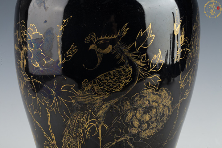 古玩陶瓷晚清·烏金釉描金鳳凰牡丹觀音瓶拍賣，當前價格1926元