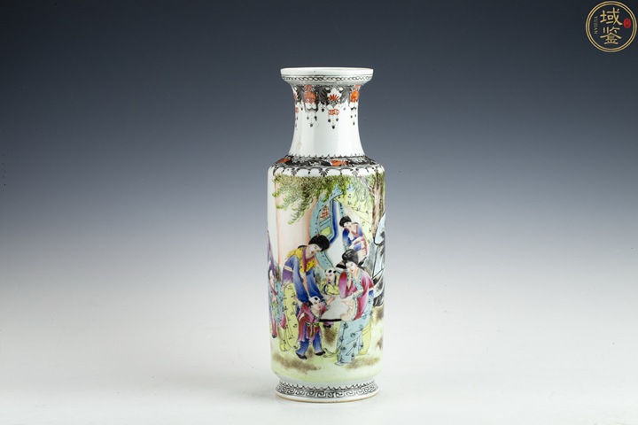 古玩陶瓷民國·粉彩仕女嬰戲紋棒槌瓶拍賣，當(dāng)前價格496元