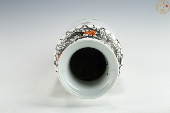 古玩陶瓷民國·粉彩仕女嬰戲紋棒槌瓶拍賣，當(dāng)前價格496元