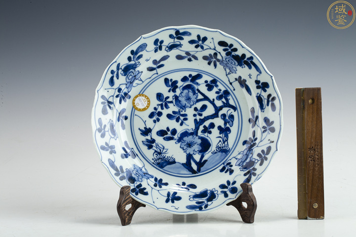 古玩陶瓷清康熙·青花花卉紋花口盤拍賣，當前價格782元