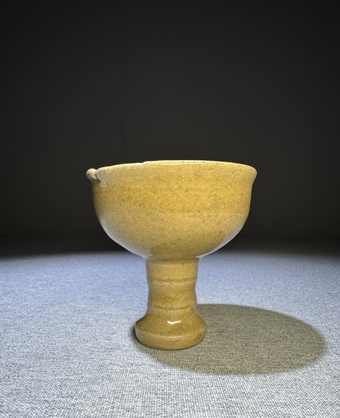 古玩陶瓷龍泉窯高足杯真品鑒賞圖