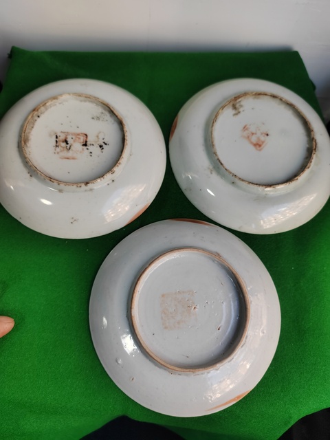 古玩陶瓷粉彩三多紋盤真品鑒賞圖