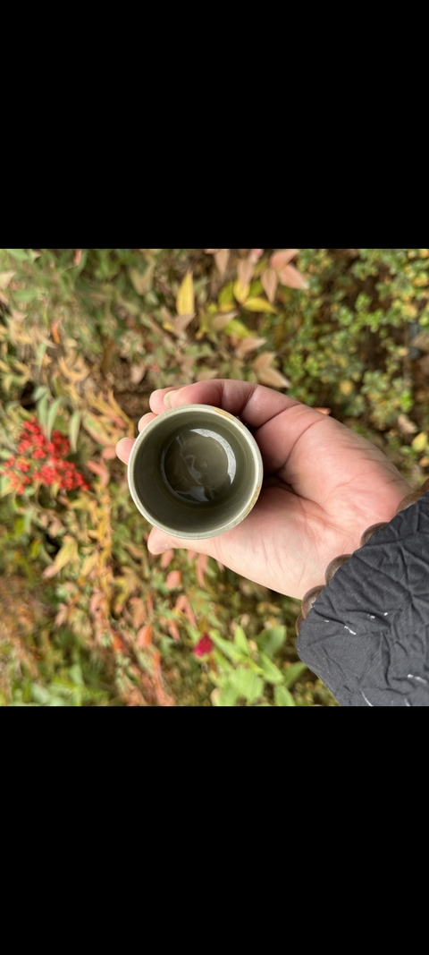 古玩陶瓷龍泉青釉三足筒爐真品鑒賞圖