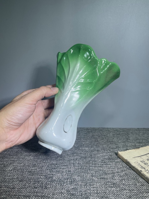 古玩陶瓷民國.白菜壁掛?(花器)拍賣，當前價格500元