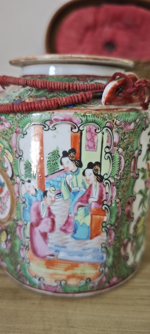 古玩陶瓷廣彩人物故事紋茶具拍賣，當(dāng)前價(jià)格8000元