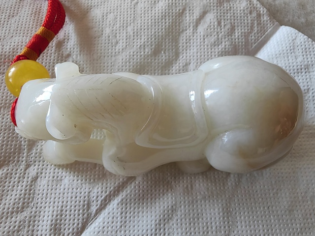 古玩玉器和田玉馬真品鑒賞圖