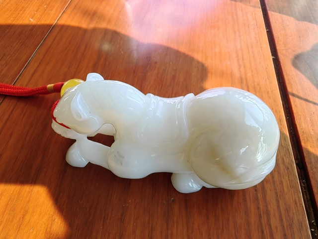 古玩玉器和田玉馬真品鑒賞圖