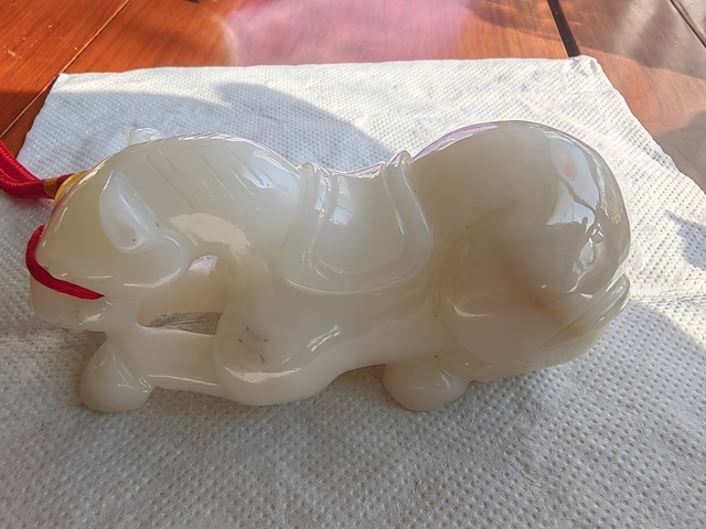 古玩玉器和田玉馬真品鑒賞圖