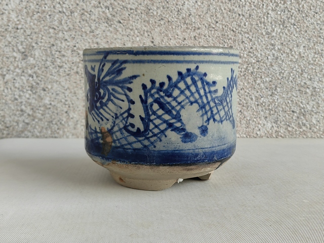 古玩陶瓷龍紋青花三足筒式香爐拍賣，當前價格680元