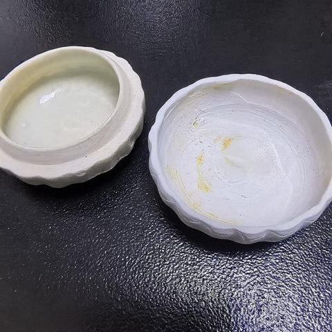 古玩陶瓷粉盒真品鑒賞圖