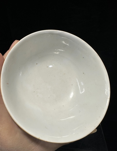 古玩陶瓷黃地粉彩百蝶紋茶圓拍賣，當前價格1200元